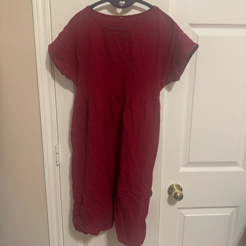 Chic Burgundy Short Sleeve Dress